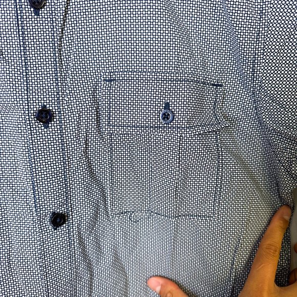 Guess- Cotton Mens Casual button down shirt - Picture 6 of 7